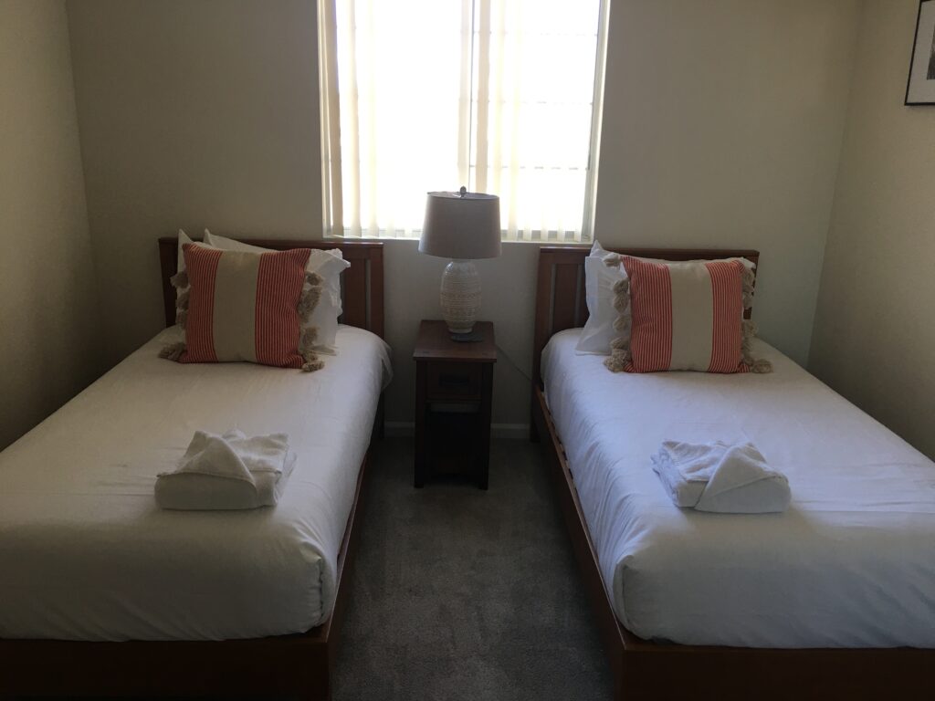 airbnb twin bed cleaned room 